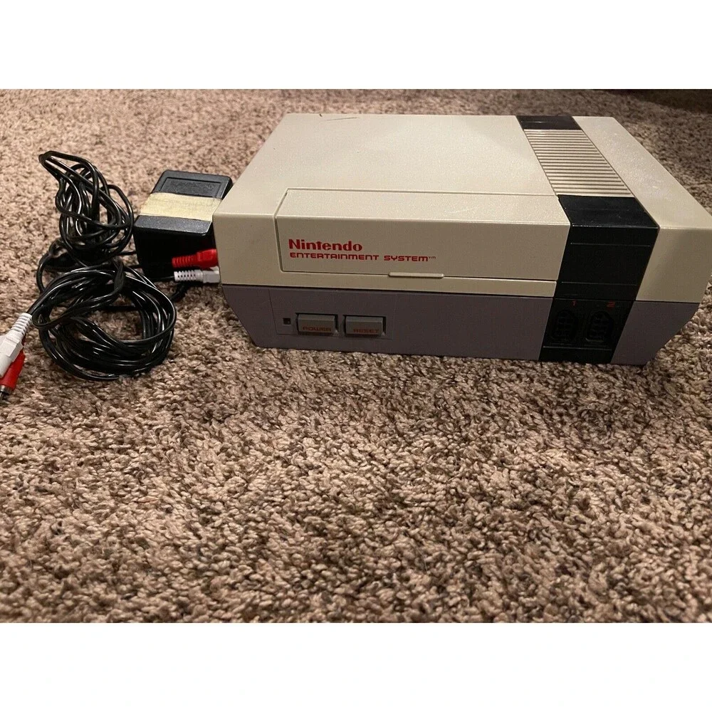 Nintendo Entertainment System (NES) Console With Wires - Tested